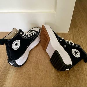Converse Run Star Hike Platform Unisex Size Women’s 8.5 Men’s 7